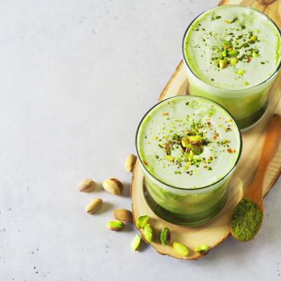 Matcha-Bananen-Smoothie mit Pistaziencreme