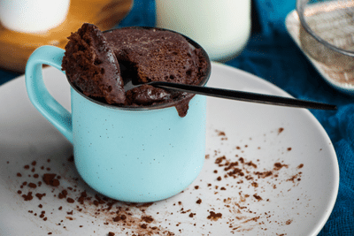Der zart schmelzend, warme und schokoladig leckere Tassenkuchen mit dem besonderen Nährstoff-Plus.
