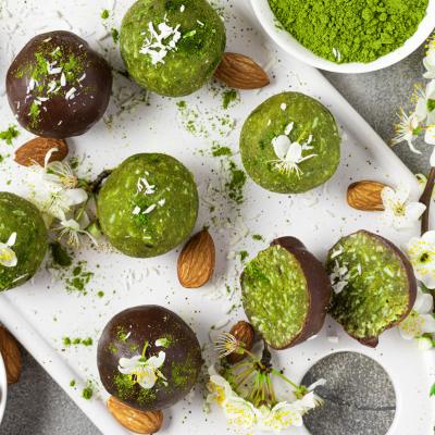 Matcha Energy Balls – gesunder Snack für zwischendurch