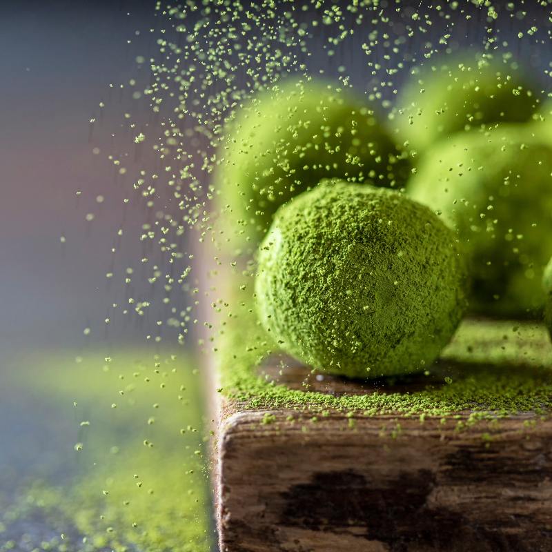 Matcha Bliss Balls mit Matcha Tencha von JOY NATURALS
